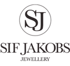 Gullsmed Adolf Ruud tilbyr smykker fra Sif Jakobs. 